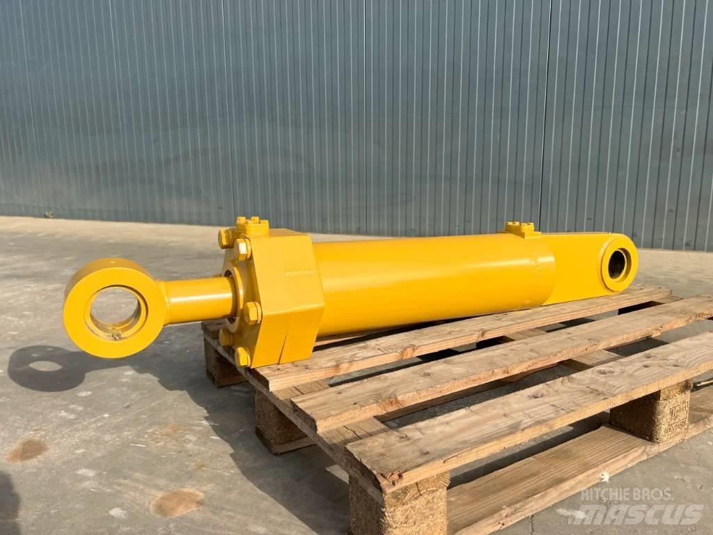 CAT D8 Cylinder 其他組件