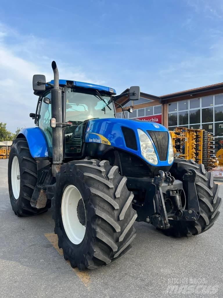 New Holland T 7060 曳引機
