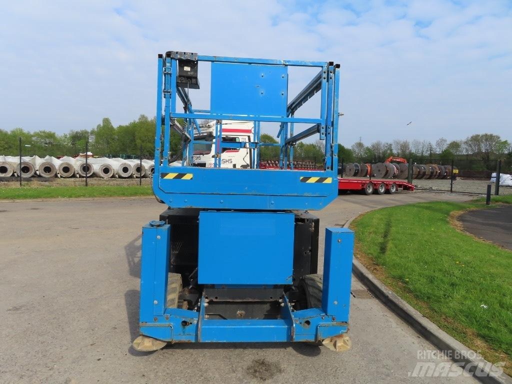Genie GS 3369 RT 剪式升降機