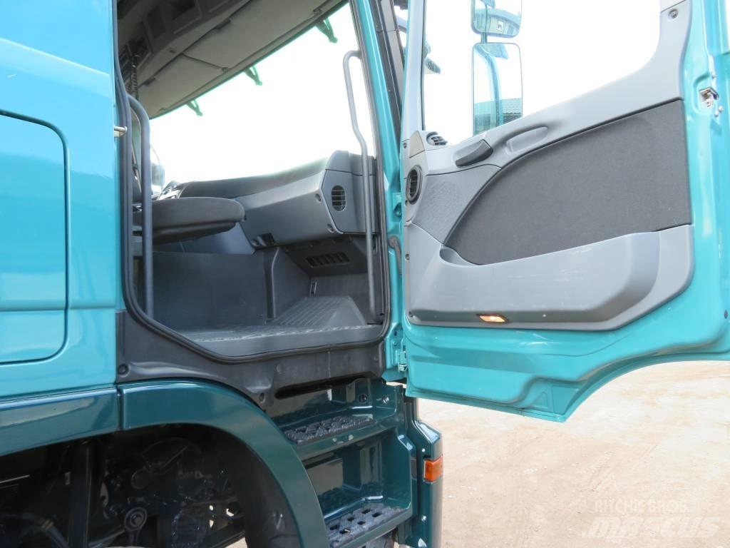 Mercedes-Benz 6X4 木材貨車