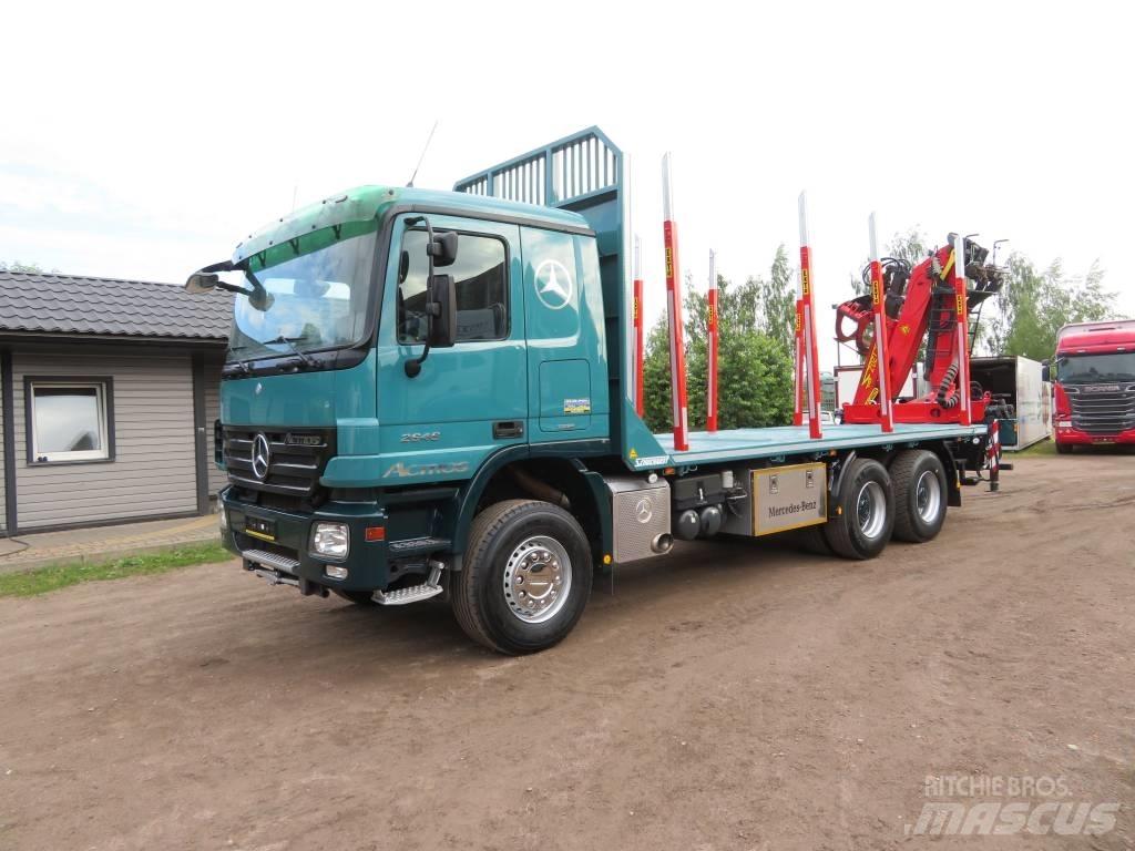 Mercedes-Benz 6X4 木材貨車