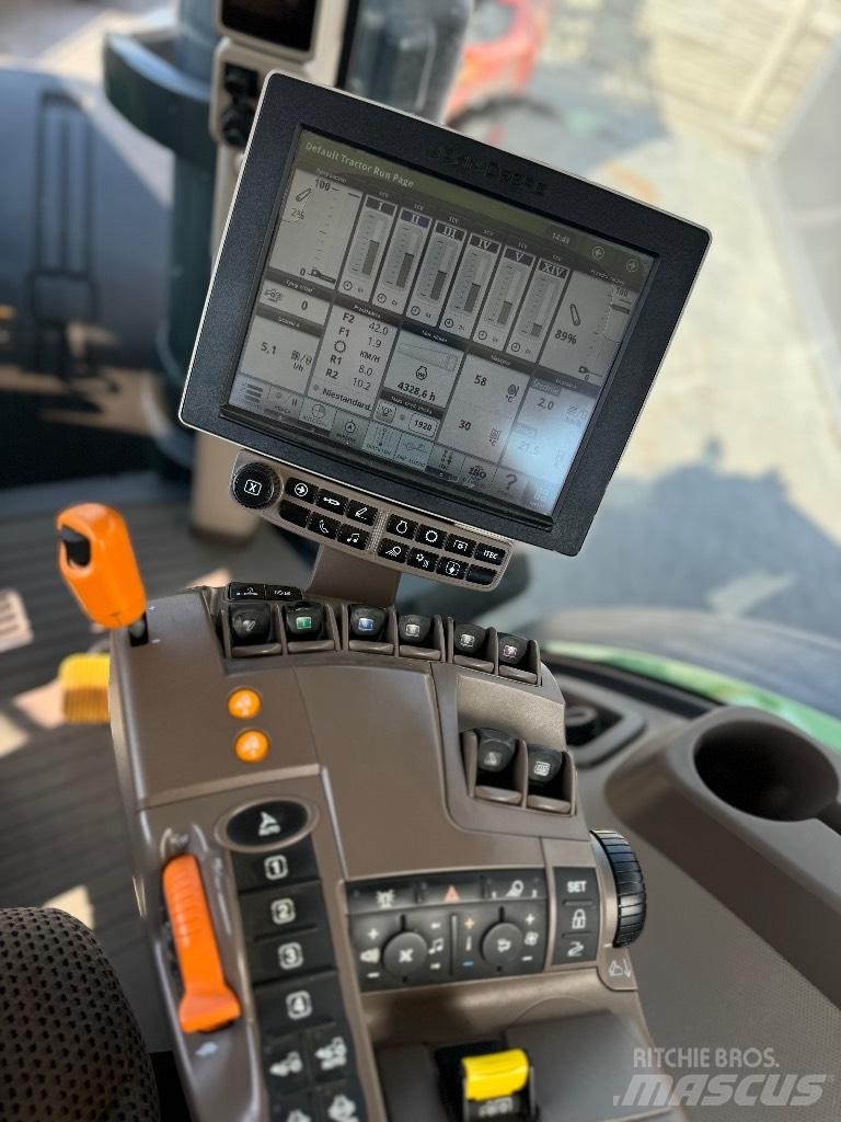 John Deere 8400 R 曳引機