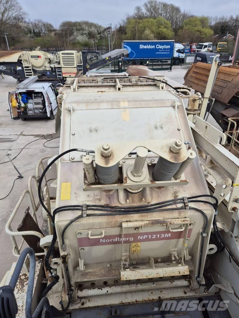 Metso LT 1213 破碎機