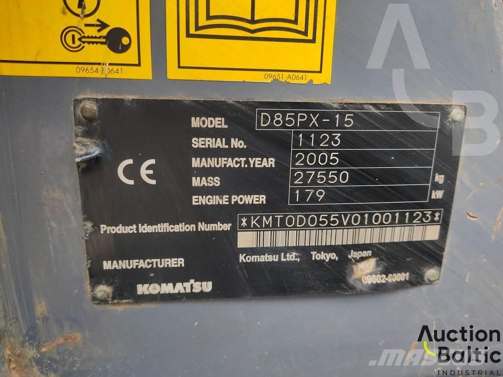 Komatsu D85PX-15 履帶推土機