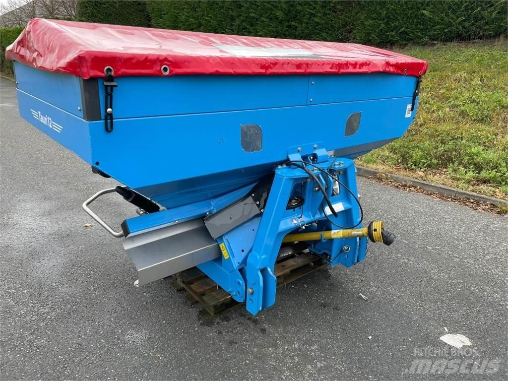 Lemken Tauri 12 礦物撒布機