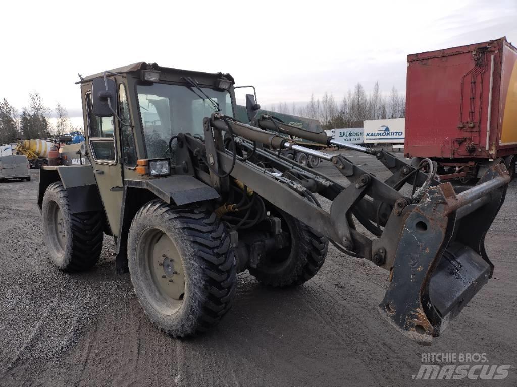Valmet 643 小型裝載機
