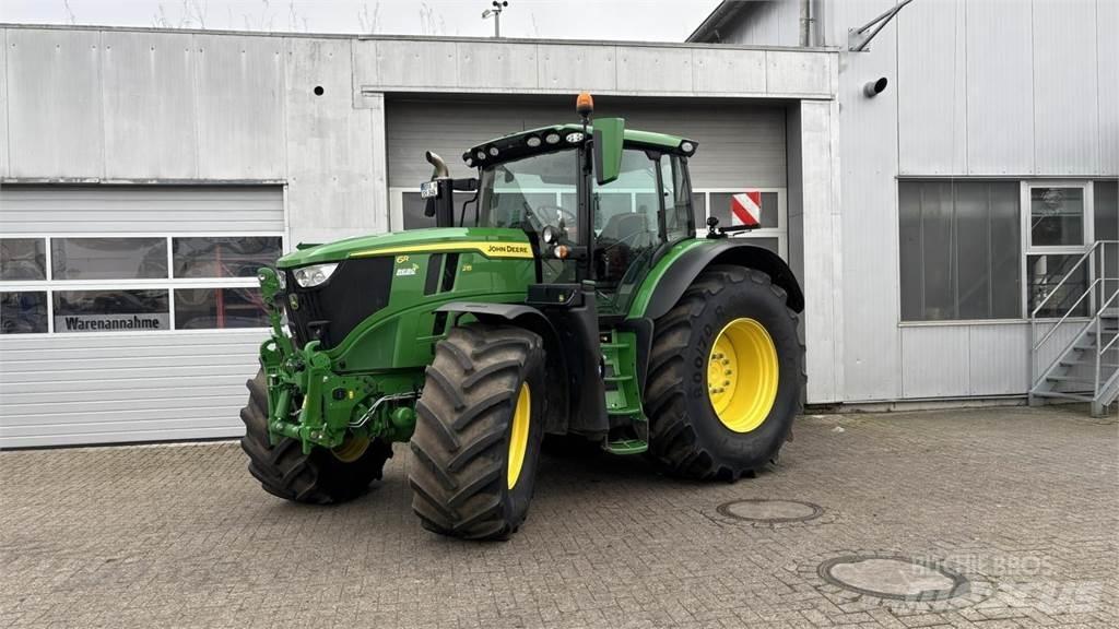 John Deere 6R215 曳引機
