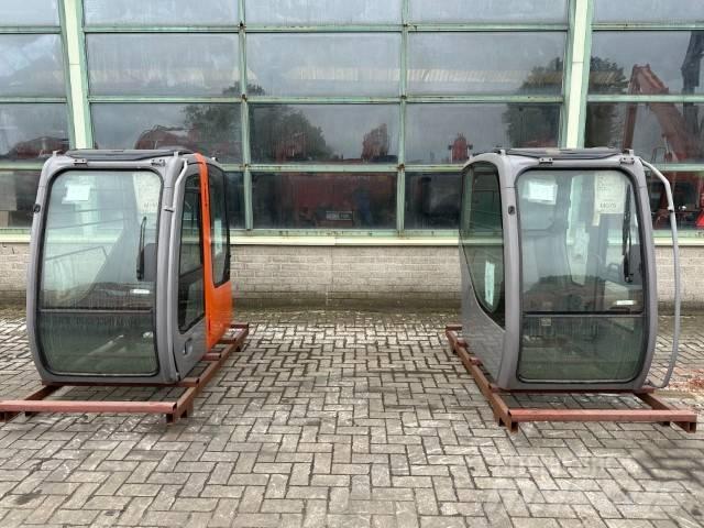 Hitachi Zaxis 駕駛室與內部