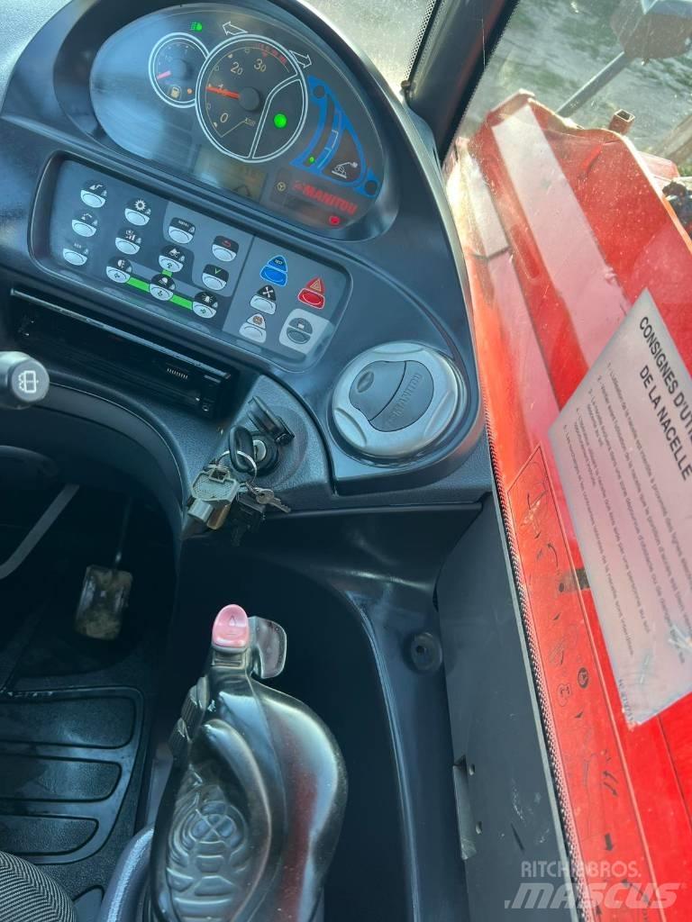 Manitou MT 1840 伸縮臂操作車
