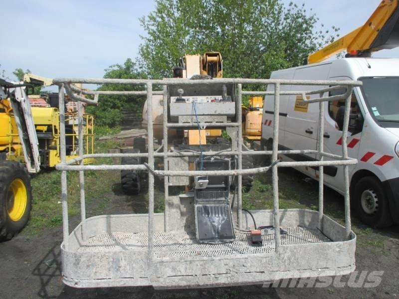 Manitou 160 ATJ 曲臂高空作業車