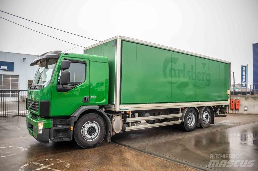 Volvo FE 300 貨箱式卡車