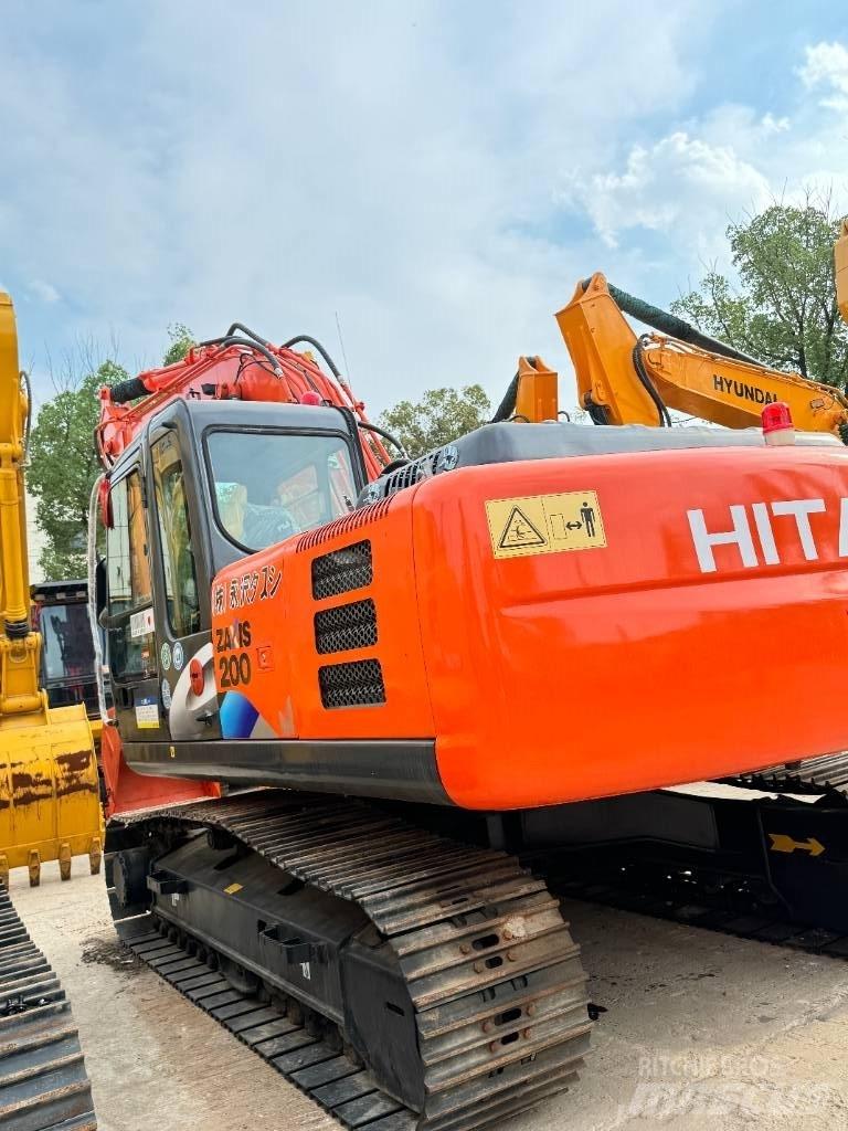 Hitachi ZX 200 履帶式 挖土機/掘鑿機/挖掘機