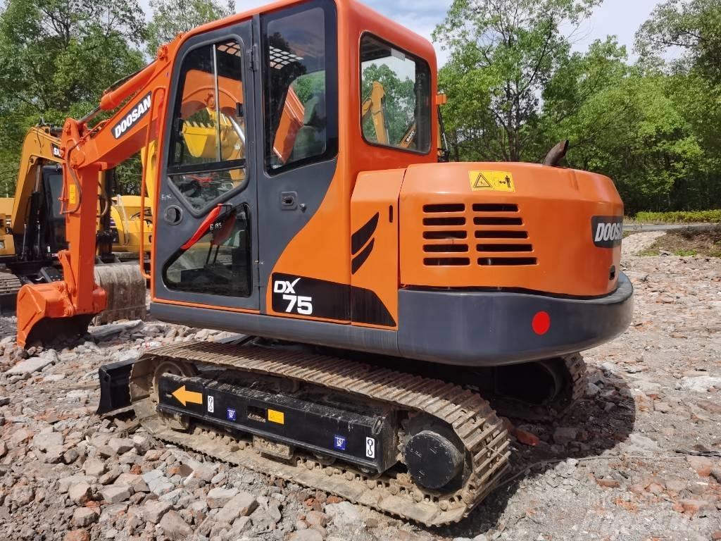 Doosan DX75 中型挖土機/掘鑿機/挖掘機 7t-12t
