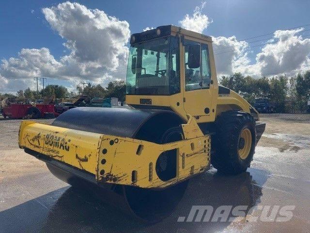 Bomag BW 213 D H-4 單輪滾壓機