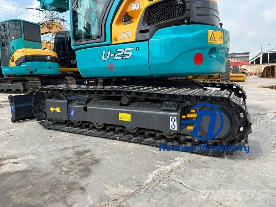 Kubota U 25 小型挖土機/掘鑿機<7t(小型挖掘機)