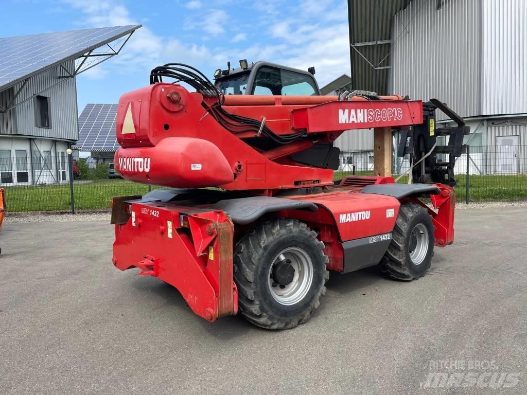 Manitou MRT 1432 伸縮臂操作車