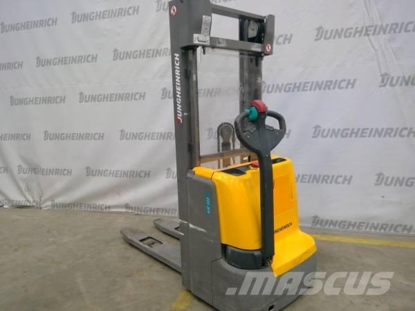 Jungheinrich EJC 112 行走控制式堆積機