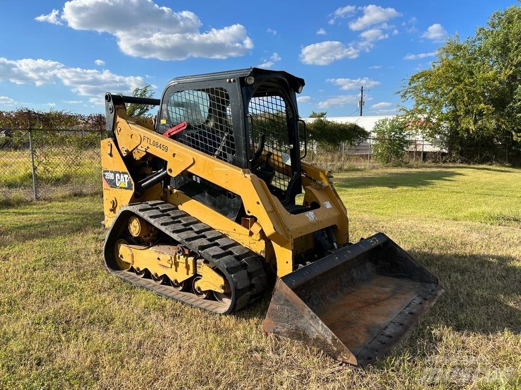 CAT 259 D 滑移轉向裝載機