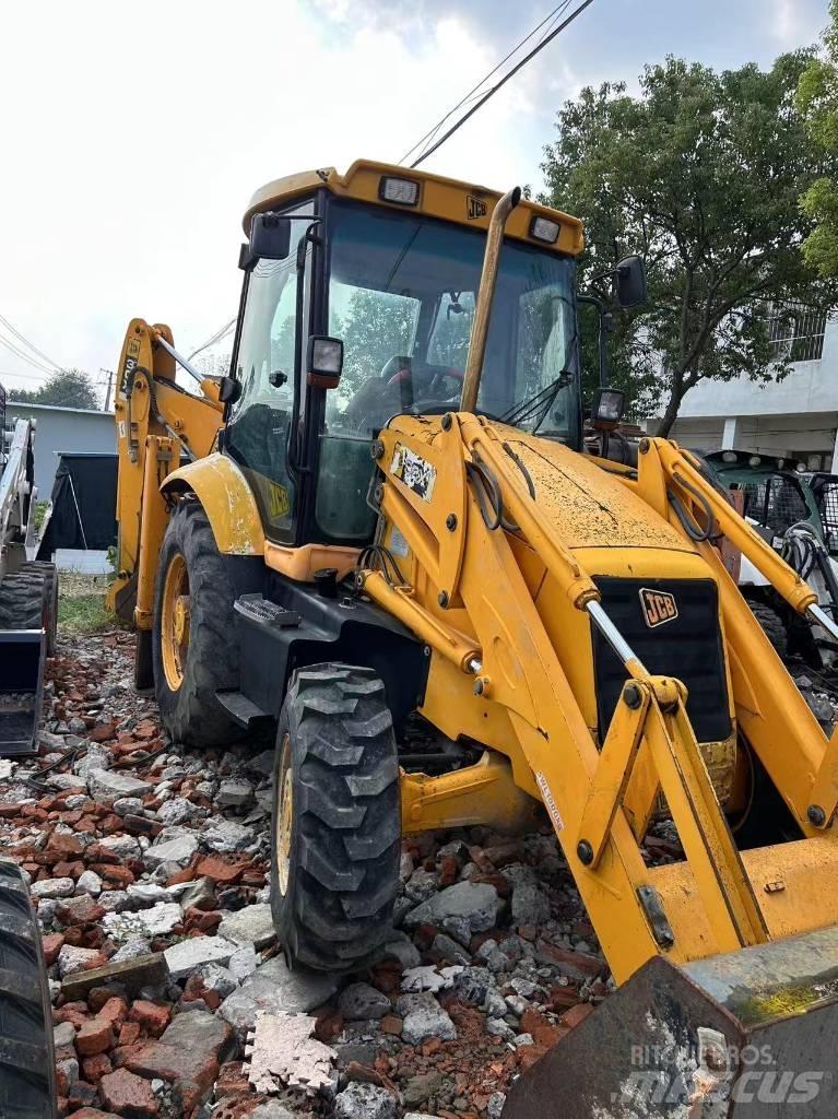 JCB 3 CX 反鏟裝載機