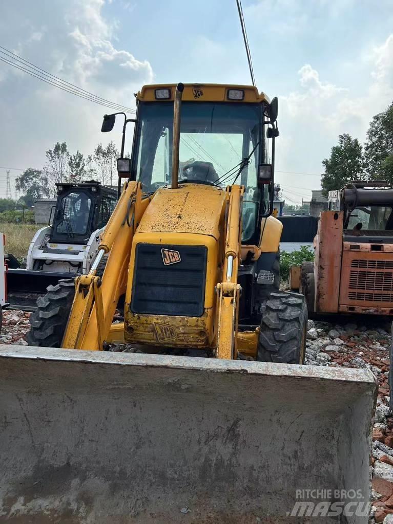 JCB 3 CX 反鏟裝載機