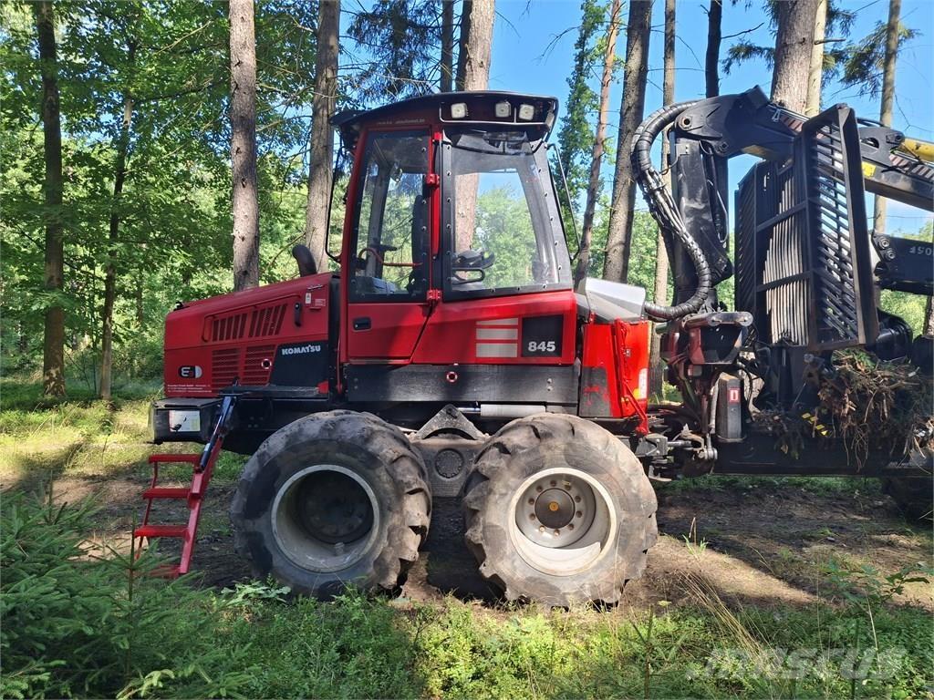 Komatsu 845 集運機