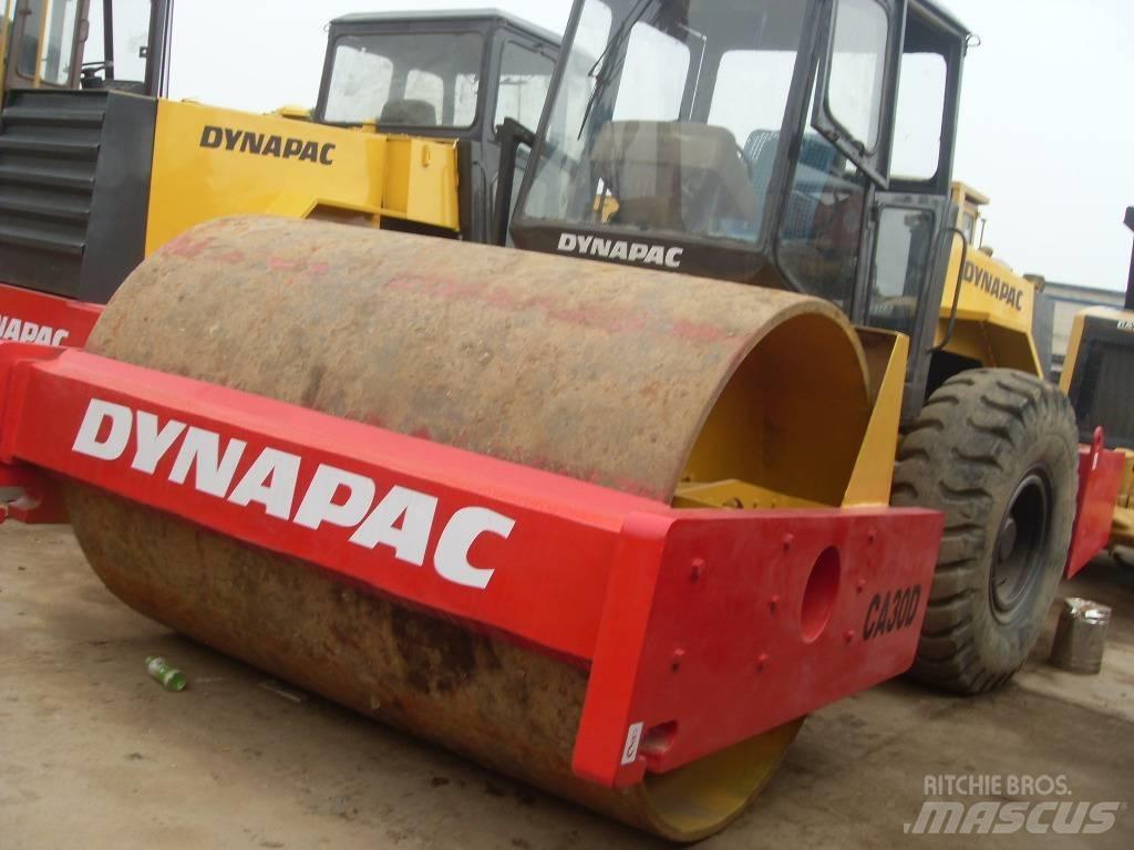 Dynapac CA 251 D 單輪滾壓機