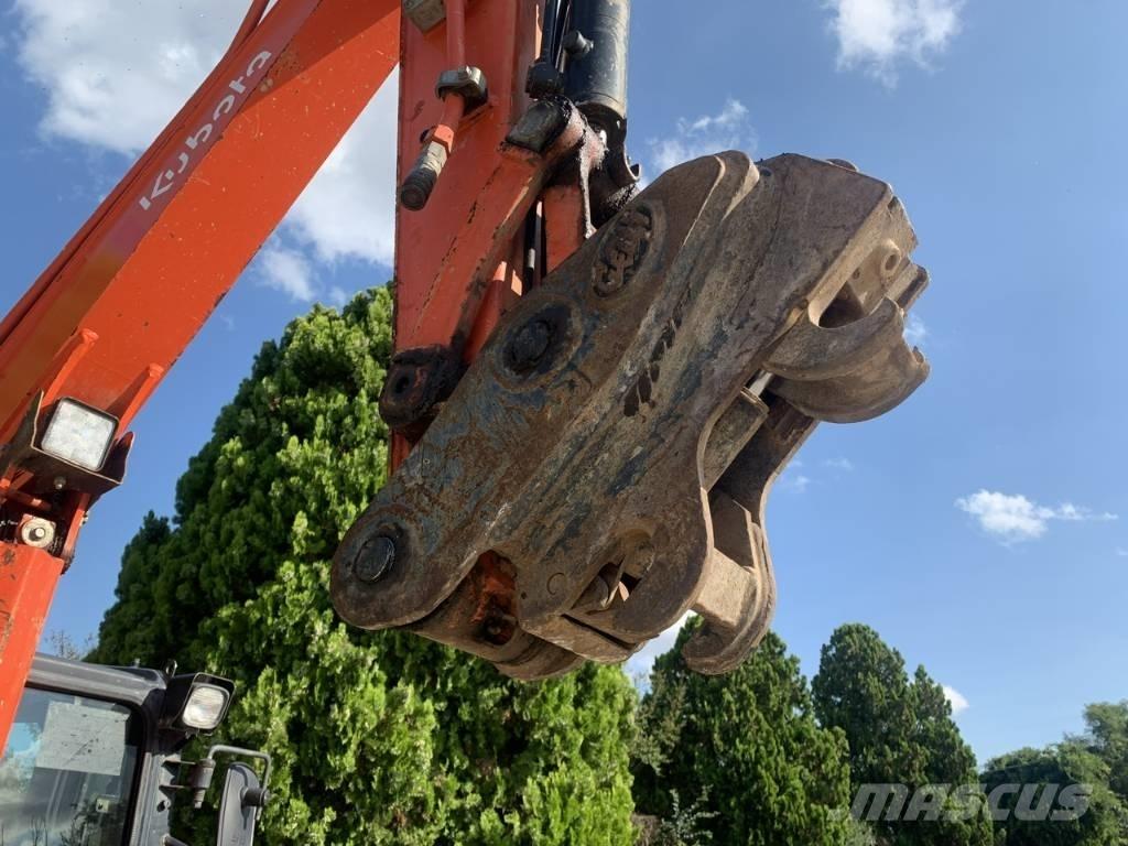 Kubota U 48-4 小型挖土機/掘鑿機<7t(小型挖掘機)