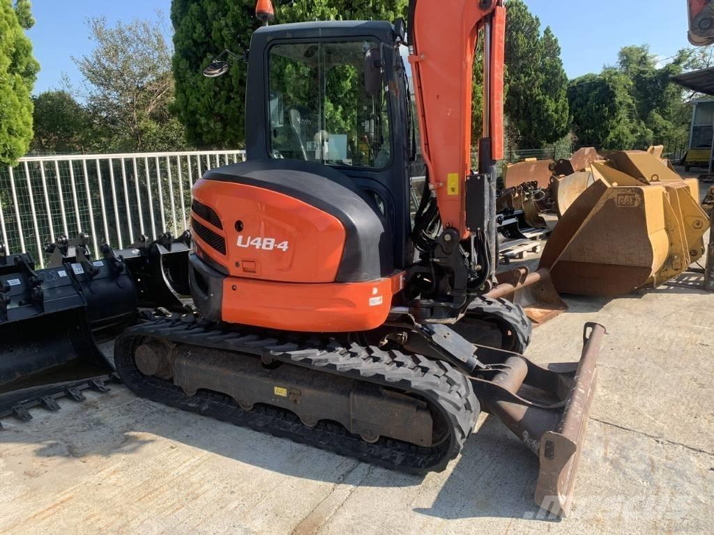 Kubota U 48-4 小型挖土機/掘鑿機<7t(小型挖掘機)