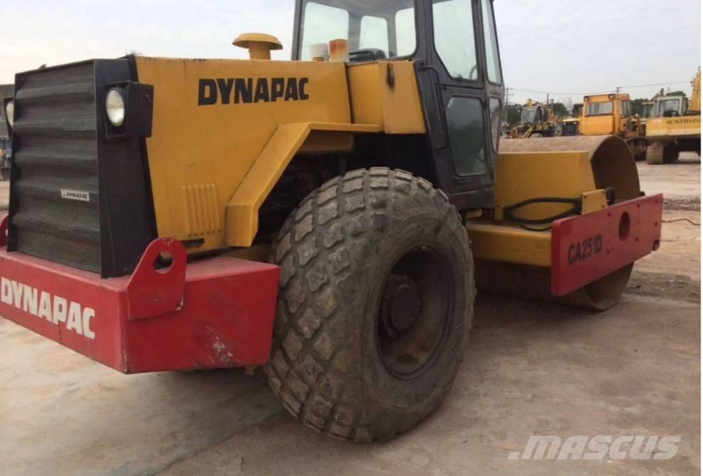 Dynapac CA 251 D 單輪滾壓機