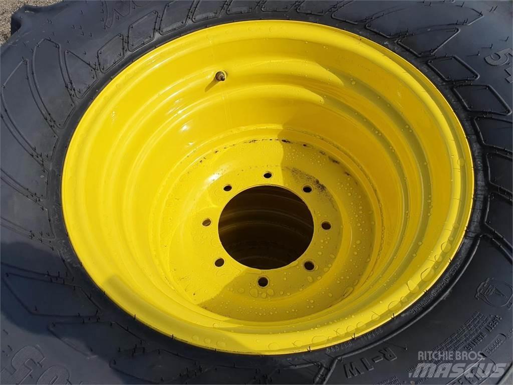 Mitas 540/65R24 x2 輪胎、車輪和輪圈