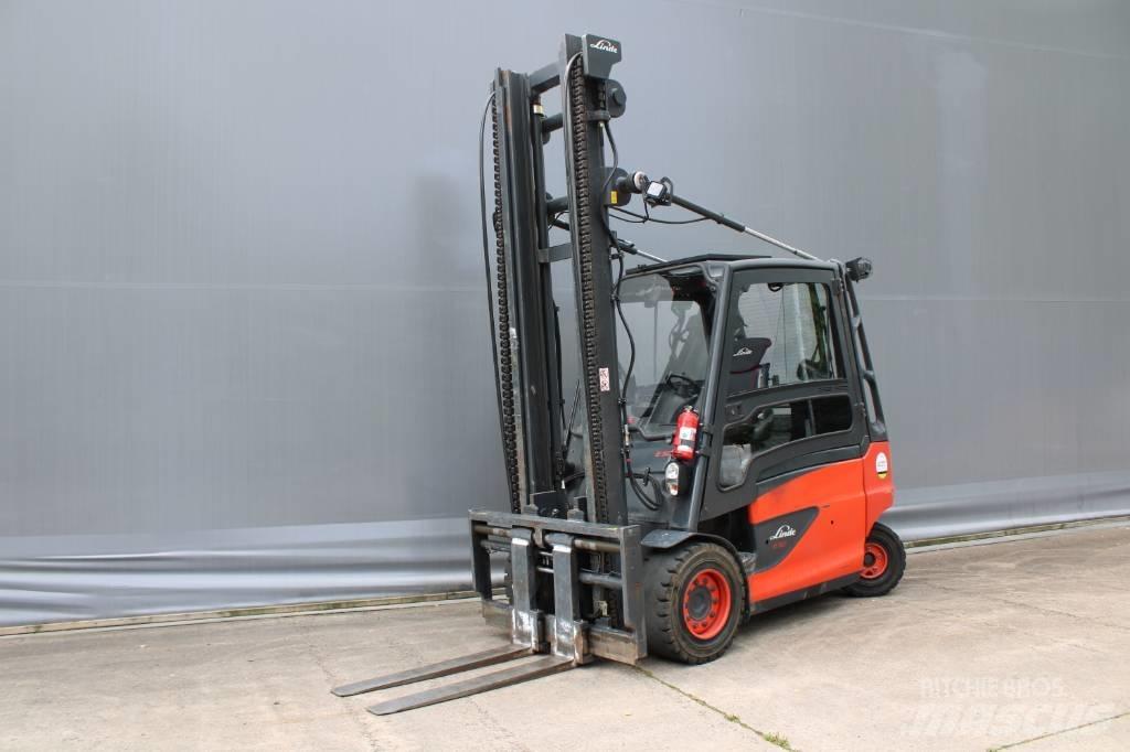 Linde E50HL-01 電動堆高機