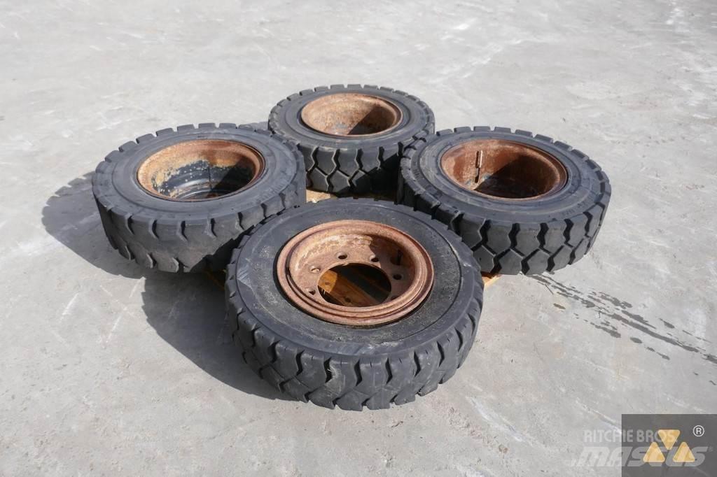 Trelleborg 7.50-15 輪胎、車輪和輪圈
