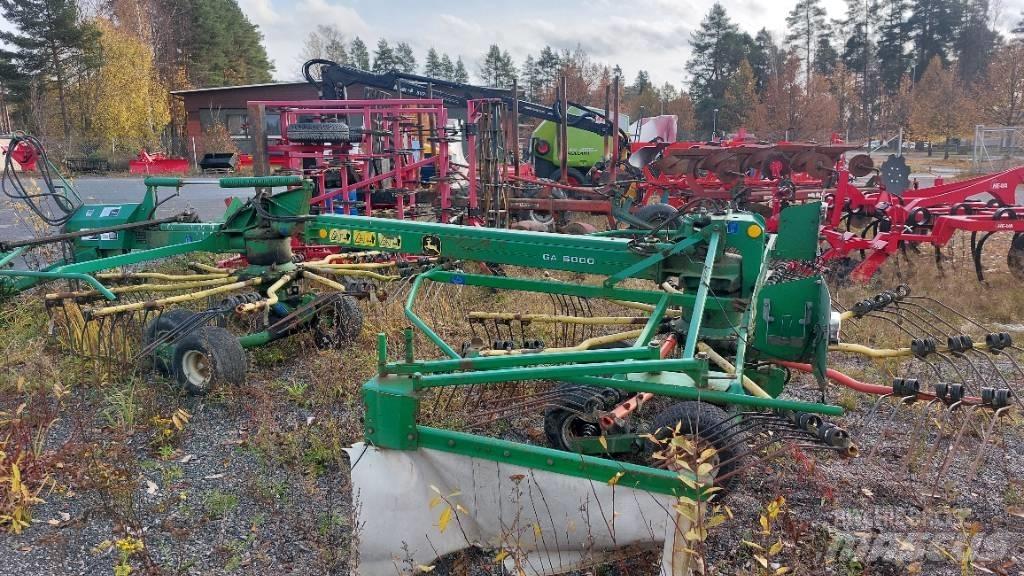 John Deere GA 6000 堆草機