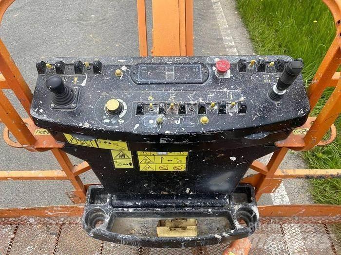 JLG 800AJ 曲臂高空作業車