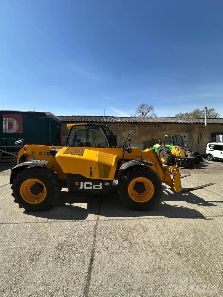 JCB 531-70 伸縮臂操作車