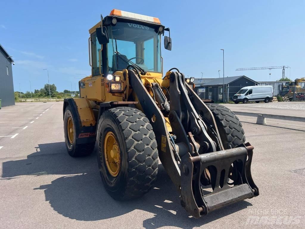 Volvo L 70 C 輪胎式裝載機