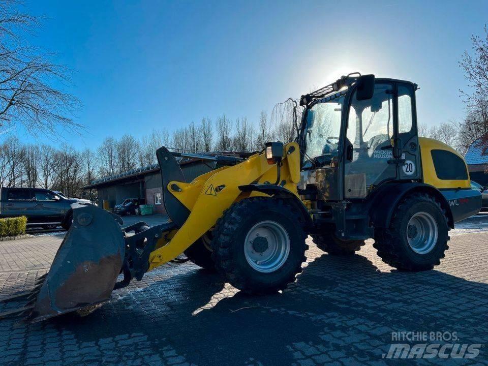 Wacker Neuson WL44 輪胎式裝載機