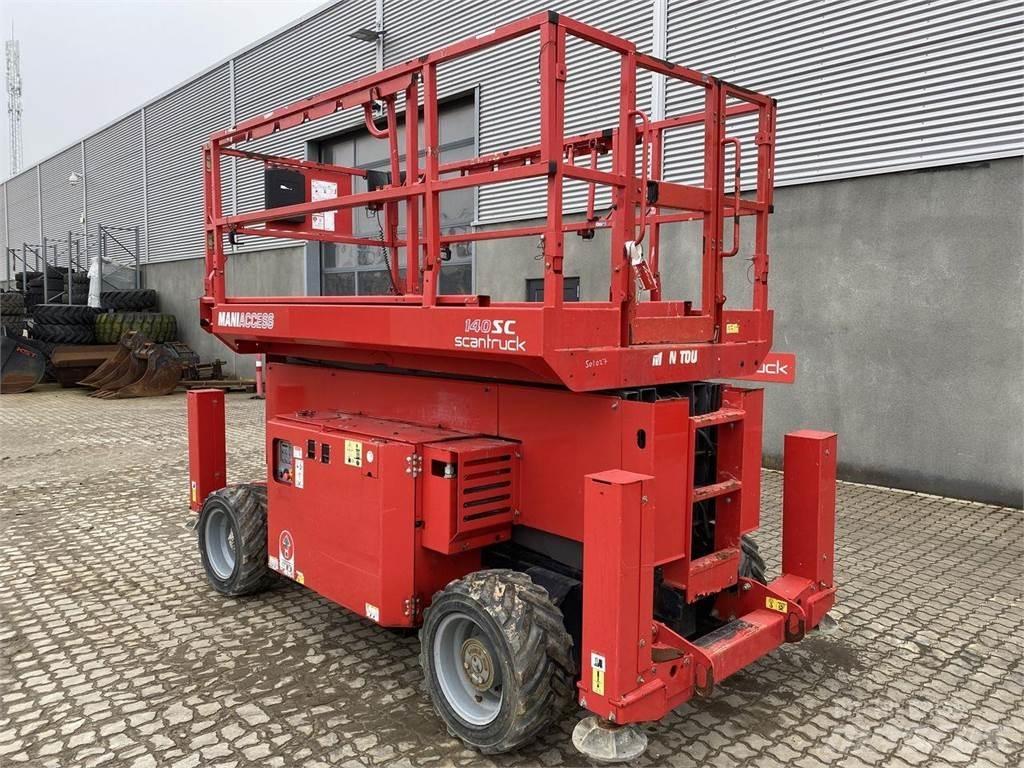 Manitou 140SC 剪式升降機