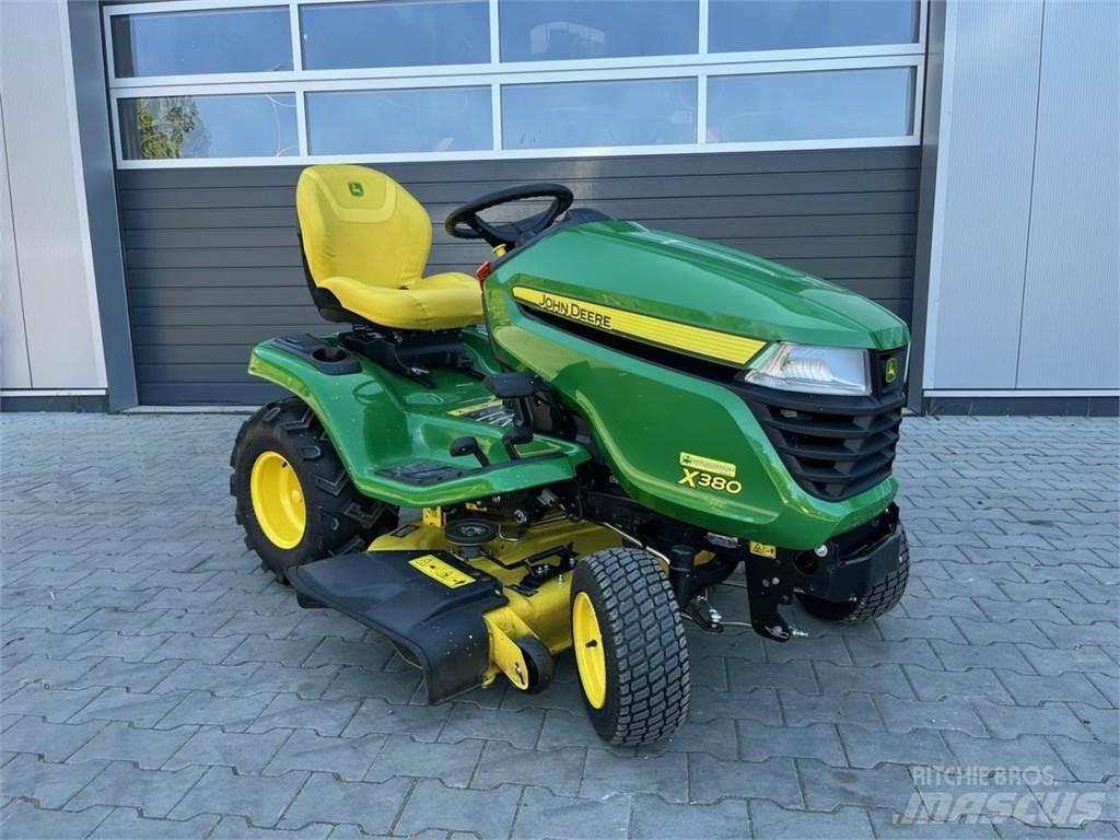 John Deere X380 果嶺割草機