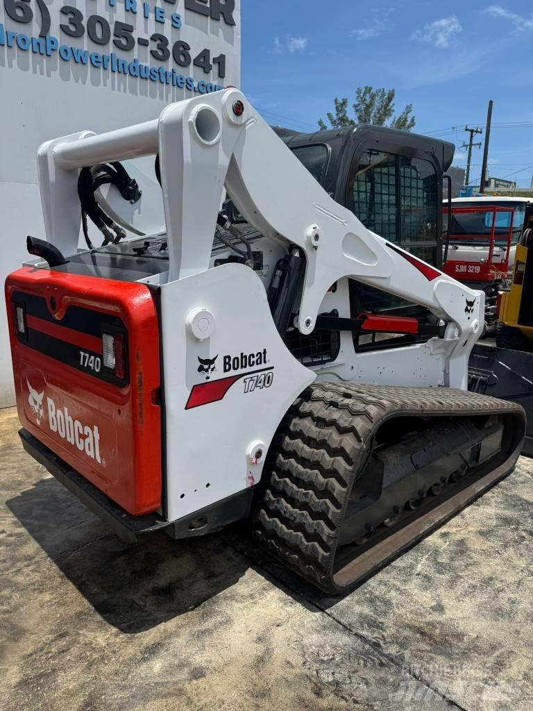 Bobcat T 740 滑移轉向裝載機