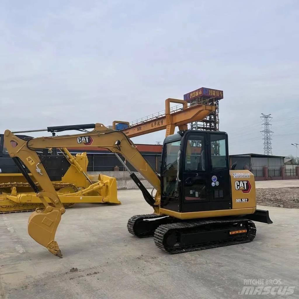 CAT 305.5 小型挖土機/掘鑿機<7t(小型挖掘機)