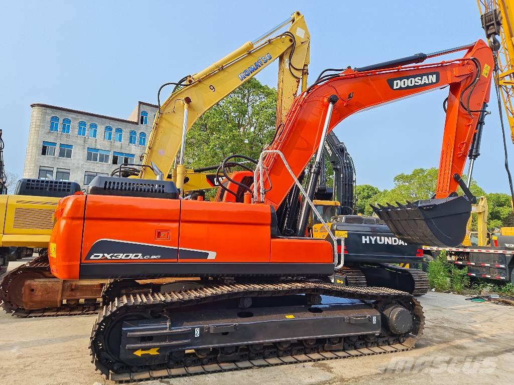 Doosan DX 300 LC 履帶式 挖土機/掘鑿機/挖掘機