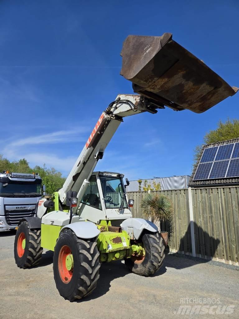 CLAAS Ranger 965 伸縮臂操作車
