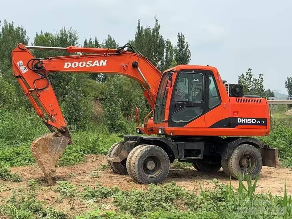 Doosan DH 150 W-7 旋轉式挖土機/掘鑿機/挖掘機