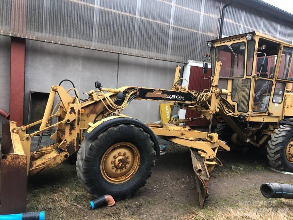 CAT 120 G 平土機