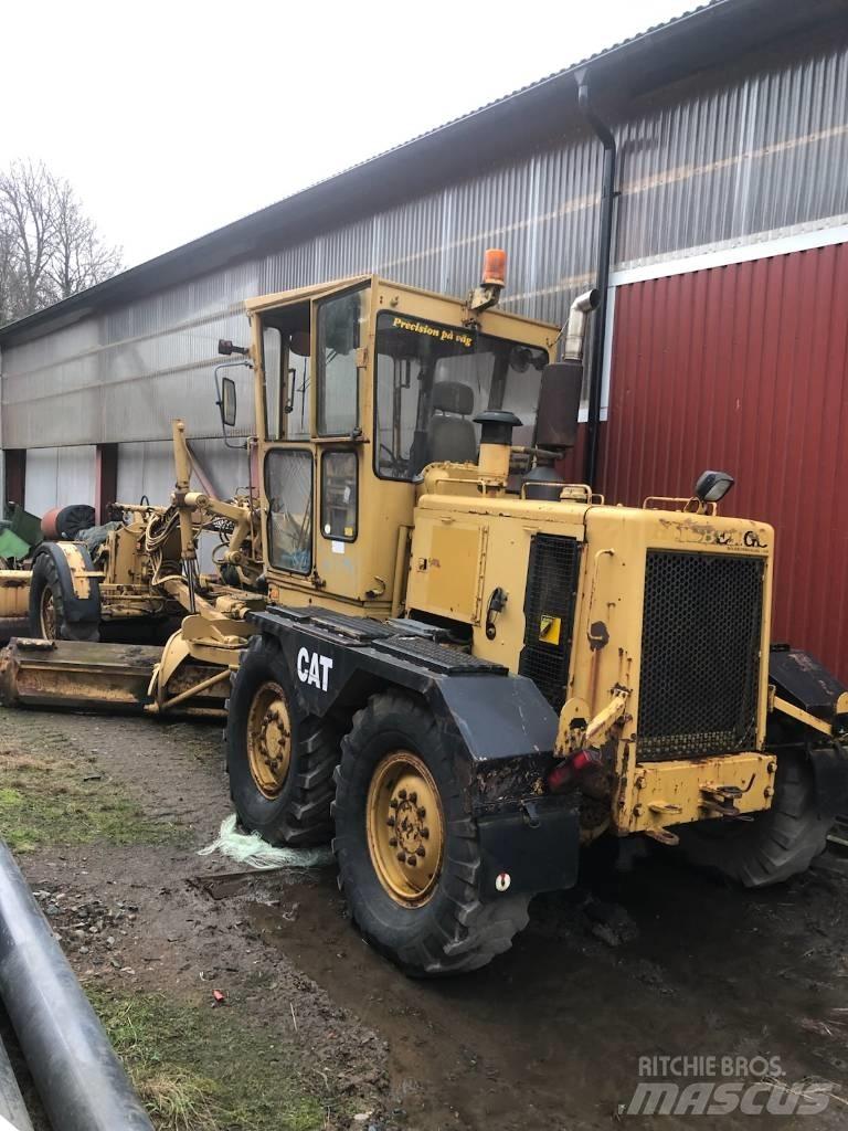 CAT 120 G 平土機