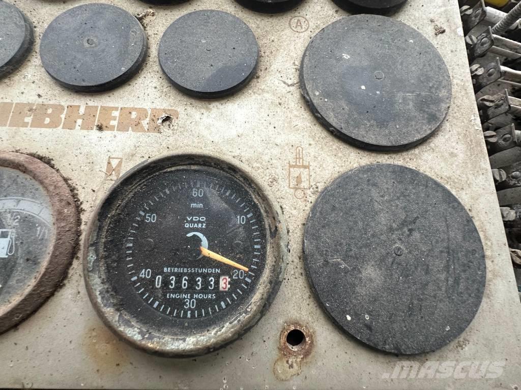 Liebherr R621 B 推土機