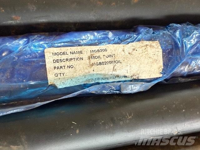 Miller MGB 200 鐵鎚/碎石機