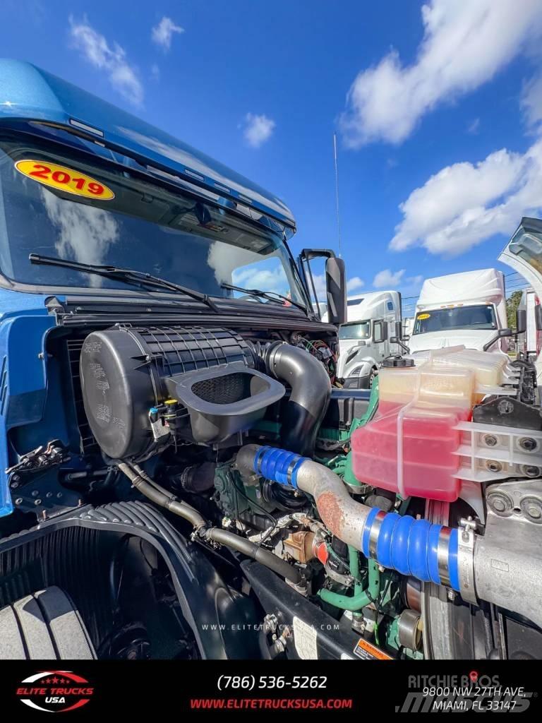 Volvo Commercial VNL 曳引機組件