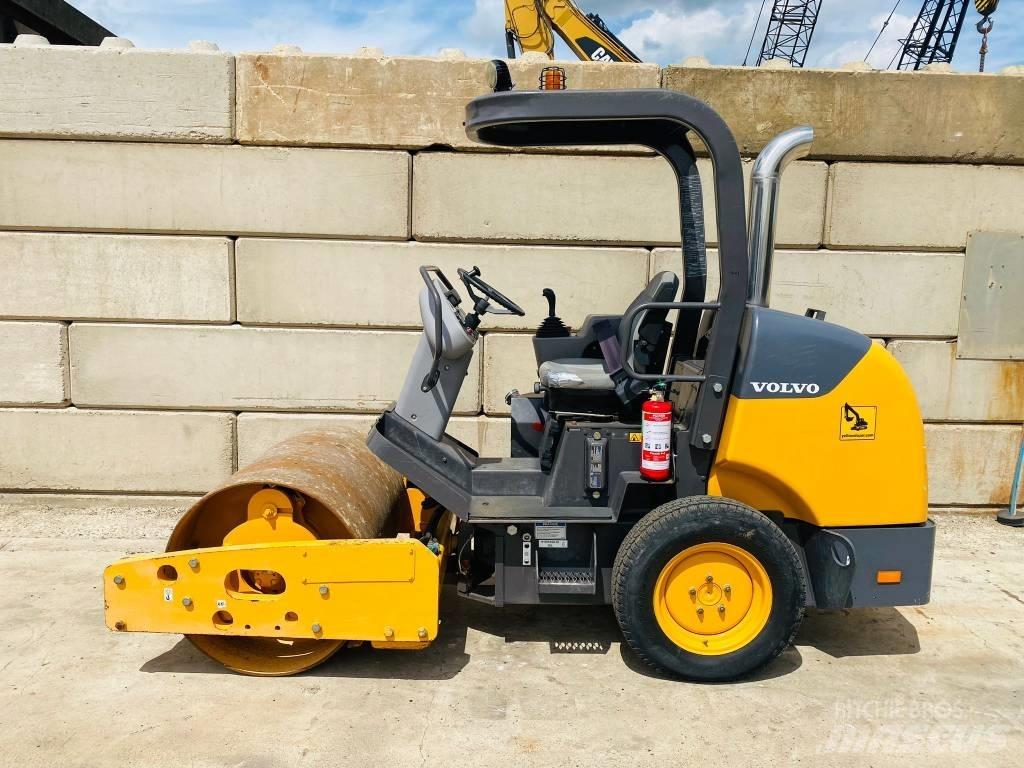 Volvo sd25 單輪滾壓機